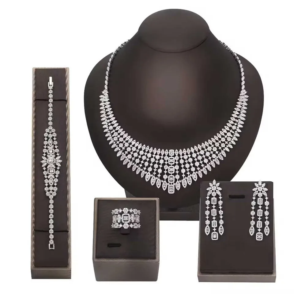 Khoom Kim Heev Crystal Kab tshoob Nyiaj-hniav nyiaj hniav kub tau poob lawm